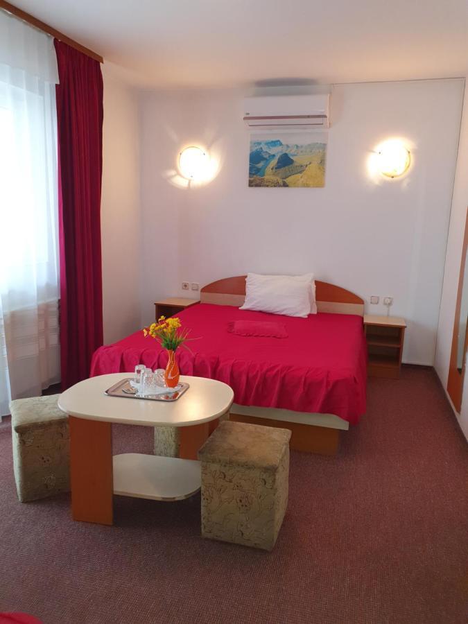 Vila Queen Arad Exterior foto